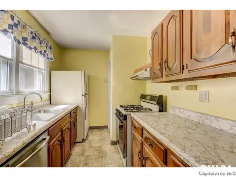1135 N Franklin, Springfield, IL 62702 photo 4