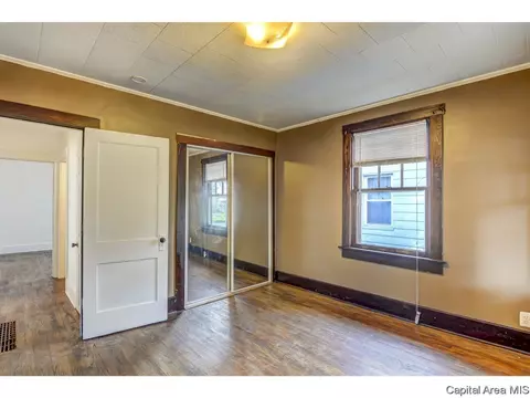 2017 S College, Springfield, IL 62704 photo 15