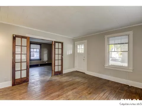 2017 S College, Springfield, IL 62704 photo 7