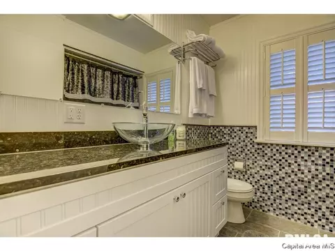 2305 S Walnut, Springfield, IL 62704 photo 5