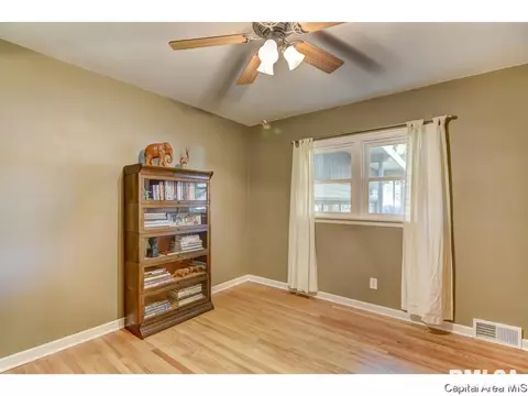2305 S Walnut, Springfield, IL 62704 photo 20