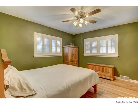 2305 S Walnut, Springfield, IL 62704 photo 12