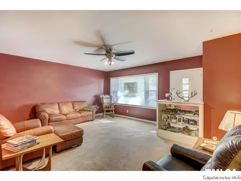 2305 S Walnut, Springfield, IL 62704 photo 7