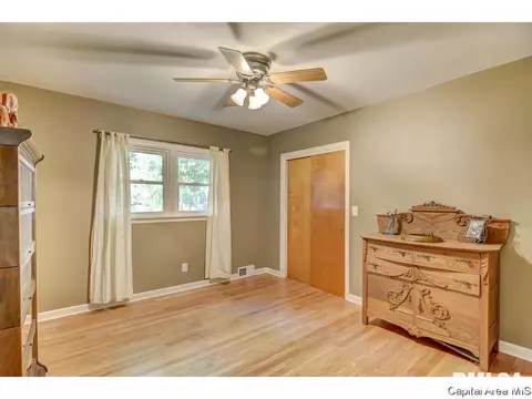 2305 S Walnut, Springfield, IL 62704 photo 21