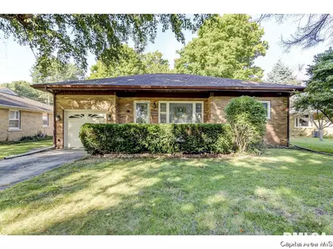 2305 S Walnut, Springfield, IL 62704 photo 1