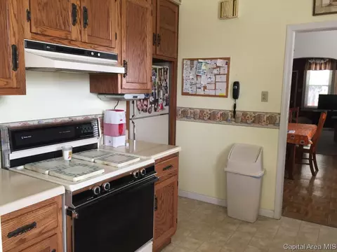 1229 N 6th St, Springfield, IL 62702 photo 9