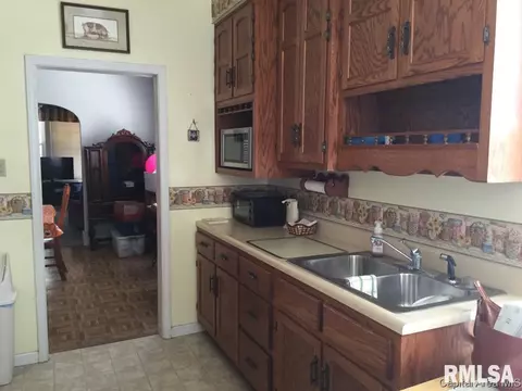 1229 N 6th St, Springfield, IL 62702 photo 10
