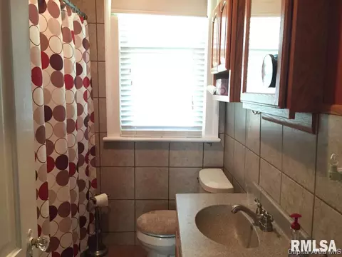 1229 N 6th St, Springfield, IL 62702 photo 12
