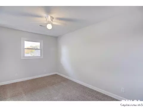 2213 Claremont Dr, Springfield, IL 62703 photo 19