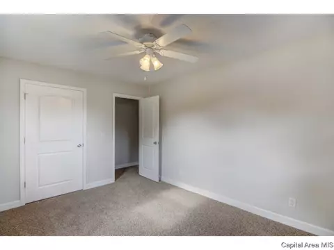 2213 Claremont Dr, Springfield, IL 62703 photo 24