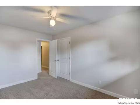 2213 Claremont Dr, Springfield, IL 62703 photo 20