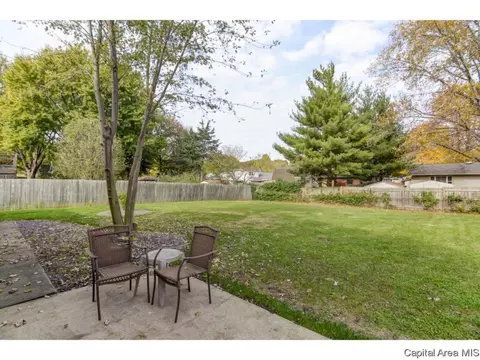 2213 Claremont Dr, Springfield, IL 62703 photo 35
