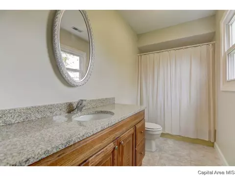 2213 Claremont Dr, Springfield, IL 62703 photo 32