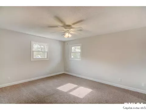 2213 Claremont Dr, Springfield, IL 62703 photo 25