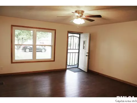 3349 S 5th St, Springfield, IL 62703 photo 2
