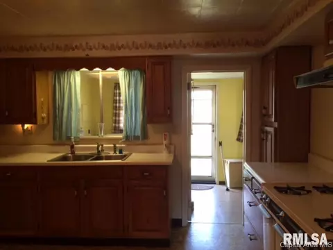 407 Kimble, Springfield, IL 62703 photo 5