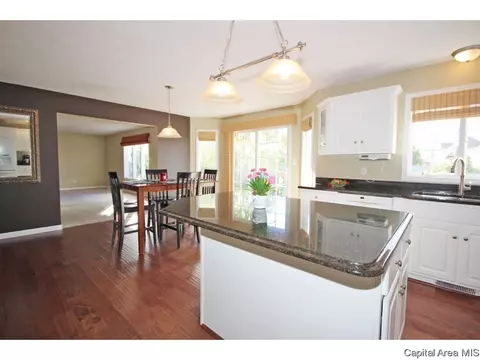4000 Fielding Dr, Springfield, IL 62711 photo 10