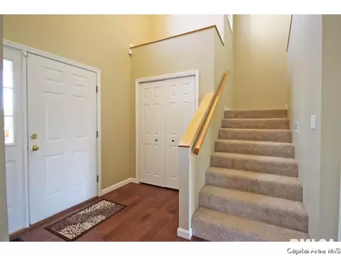 4000 Fielding Dr, Springfield, IL 62711 photo 3