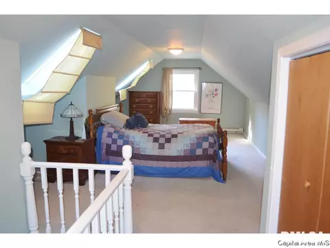 1904 Hamilton, Springfield, IL 62704 photo 4