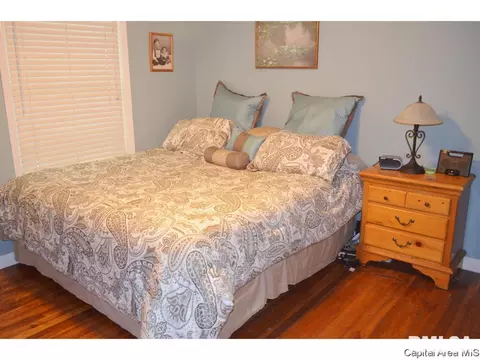 1904 Hamilton, Springfield, IL 62704 photo 5