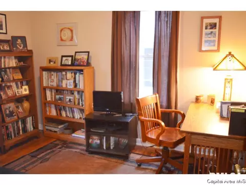 1904 Hamilton, Springfield, IL 62704 photo 7