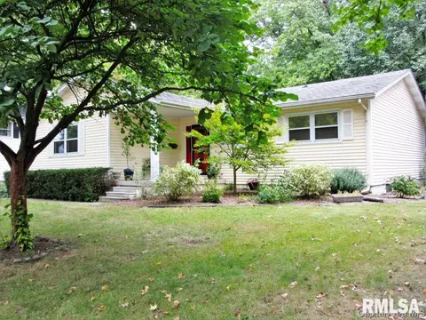 2608 Bennington Dr, Springfield, IL 62704 photo 3