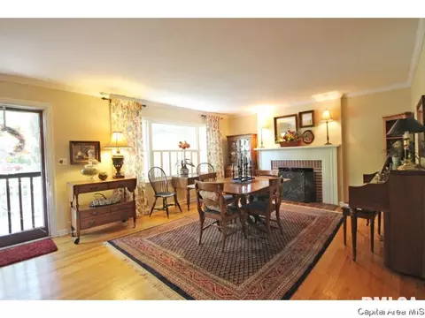51 Oak Ln, Springfield, IL 62712 photo 3