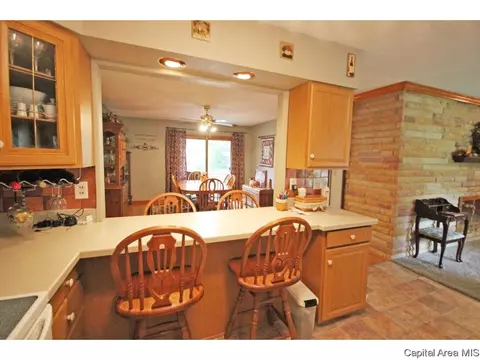 3008 E Lake Shore Dr, Springfield, IL 62712 photo 11