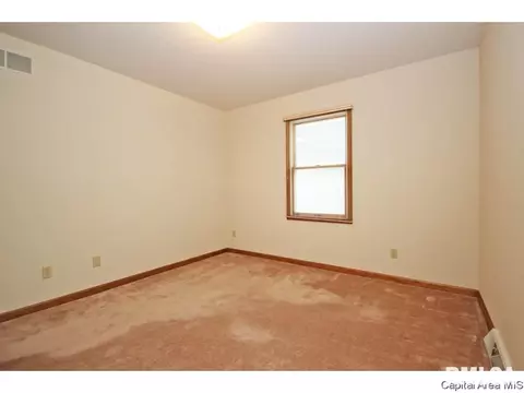 3052 Cascade Dr, Springfield, IL 62704 photo 18