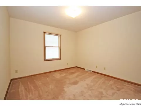 3052 Cascade Dr, Springfield, IL 62704 photo 17