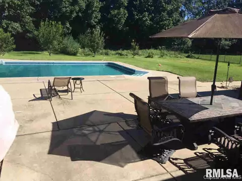 3605 Vanderbilt Cir, Springfield, IL 62711 photo 1