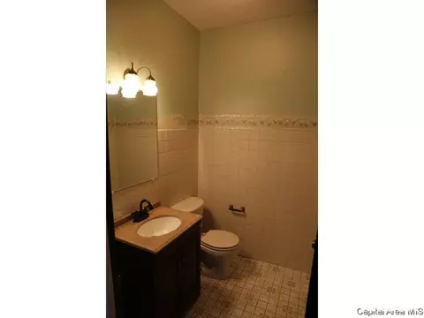930 S 2nd St, Springfield, IL 62704 photo 12