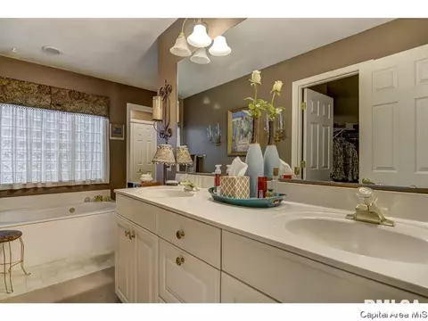 4904 Eagles Lndg, Springfield, IL 62707 photo 19