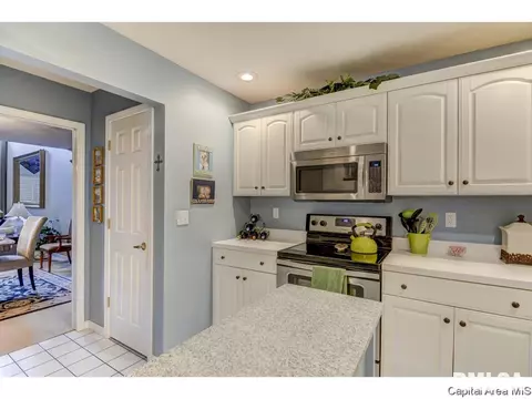 4904 Eagles Lndg, Springfield, IL 62707 photo 10