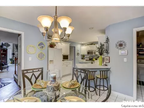 4904 Eagles Lndg, Springfield, IL 62707 photo 8