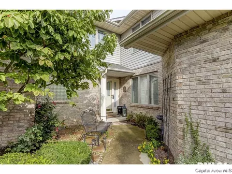 4904 Eagles Lndg, Springfield, IL 62707 photo 1