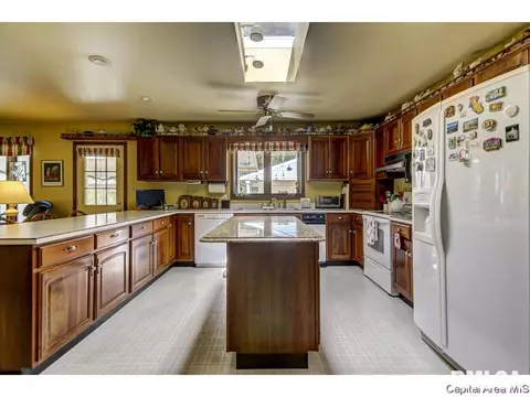 709 Williams, Springfield, IL 62704 photo 5