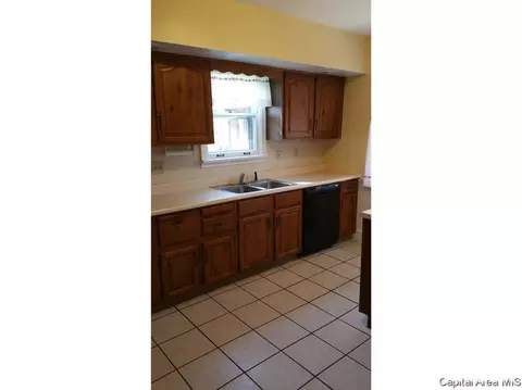 1461 N 3rd St, Springfield, IL 62702 photo 11