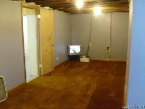 2033 N Elizabeth St, Springfield, IL 62702 photo 9