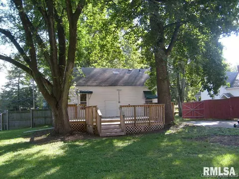 2033 N Elizabeth St, Springfield, IL 62702 photo 19