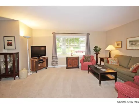 120 Greencastle, Springfield, IL 62712 photo 6