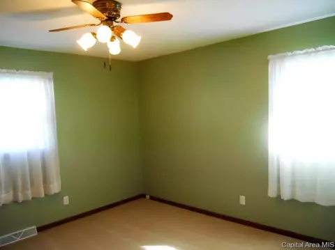 2825 Crown Pt, Springfield, IL 62704 photo 12