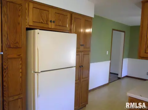 2825 Crown Pt, Springfield, IL 62704 photo 6