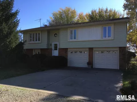 5568 Rosewood Dr, Springfield, IL 62707 photo 1