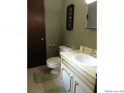 5568 Rosewood Dr, Springfield, IL 62707 photo 19