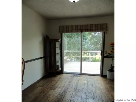 5568 Rosewood Dr, Springfield, IL 62707 photo 8