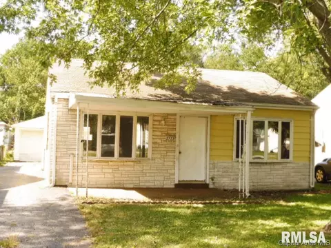2723 S Walnut St, Springfield, IL 62704 photo 1
