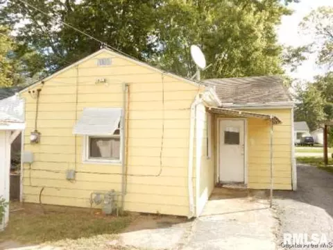 2723 S Walnut St, Springfield, IL 62704 photo 11
