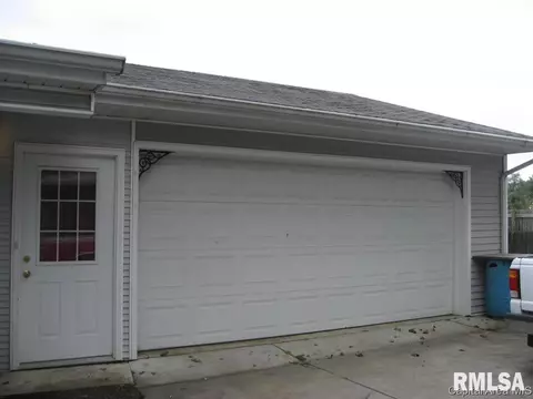 2309 Richards, Springfield, IL 62702 photo 2