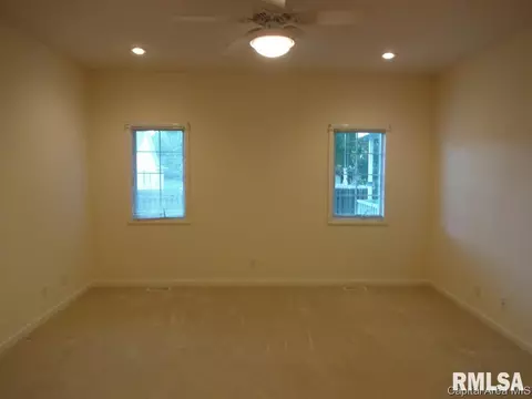 2425 Shabbona Dr, Springfield, IL 62702 photo 12